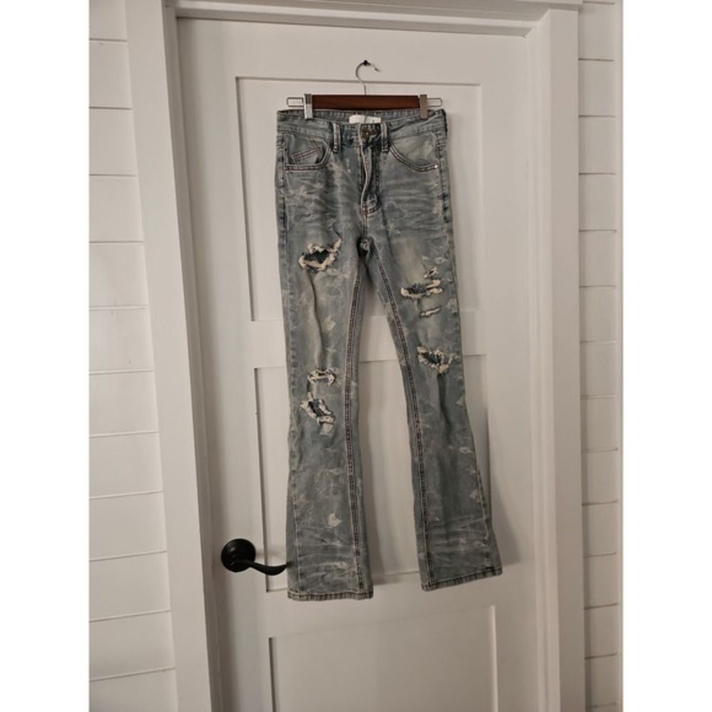 KDNK Distressed Butterfly Print Flare Jeans Men's Size 28 Light Wash‎ Ripped